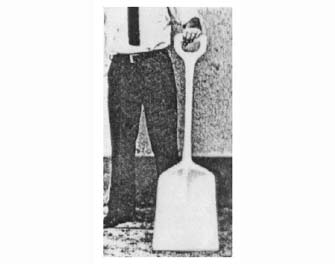 IMPA手冊 編號615961防爆玻璃鋼方形鏟(圖1)